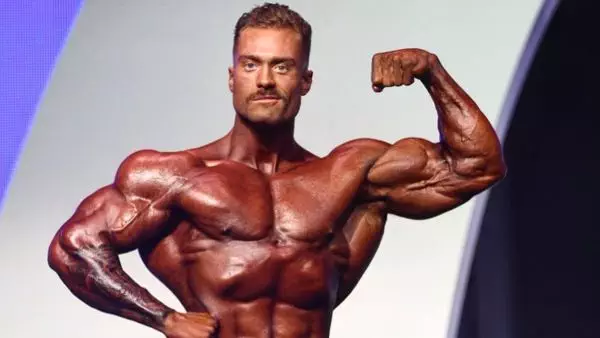 Chris Bumstead height and weight. How tall is Chris Bumstead. Chris Bumstead weight