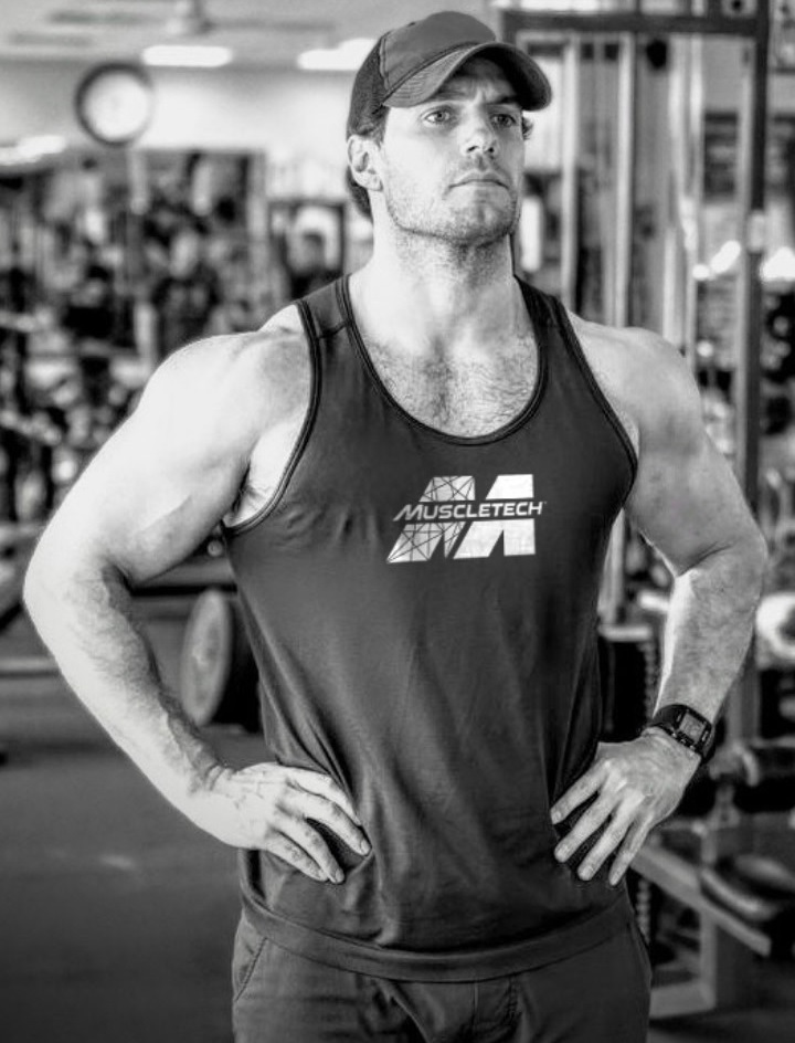 Get To Know Henry Cavill Height And Weight Here (Verified!)