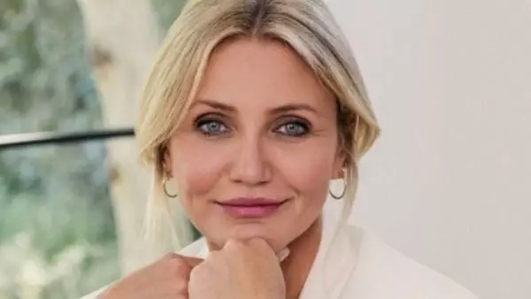 Cameron Diaz height and weight. How tall is Cameron Diaz. Cameron Diaz weight