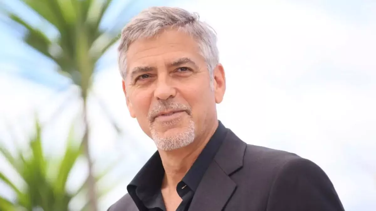 George Clooney height and weight. How tall is George Clooney. George Clooney weight