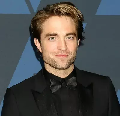Robert Pattinson eye color, What is Robert Pattinson eye color, Robert Pattinson blue eye color