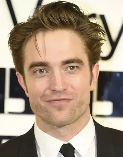 Robert Pattinson eye color, What is Robert Pattinson eye color, Robert Pattinson blue eye color