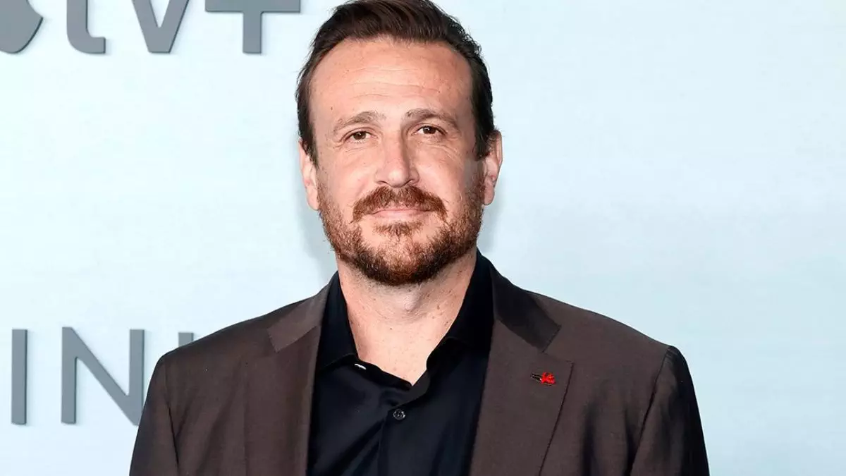 Jason Segel height and weight. How tall is Jason Segel. Jason Segel weight